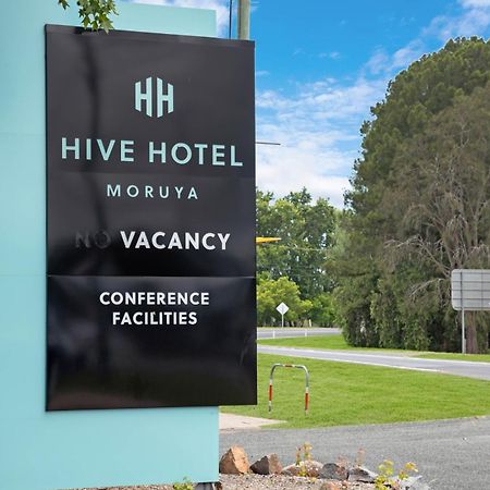 Hive Hotel, Moruya Extérieur photo